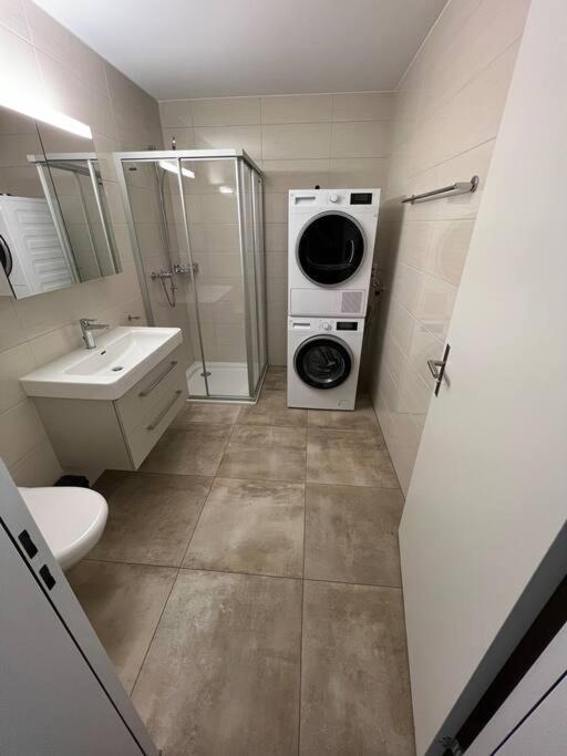 Brand New Apartment Surrounded By Nature Schattdorf ภายนอก รูปภาพ